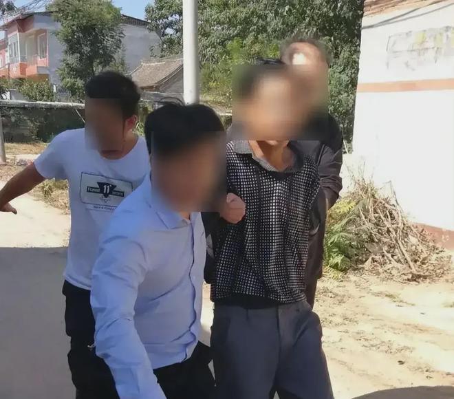 河南刑案致2死1伤，嫌犯自杀身亡背后的法律与人性较量